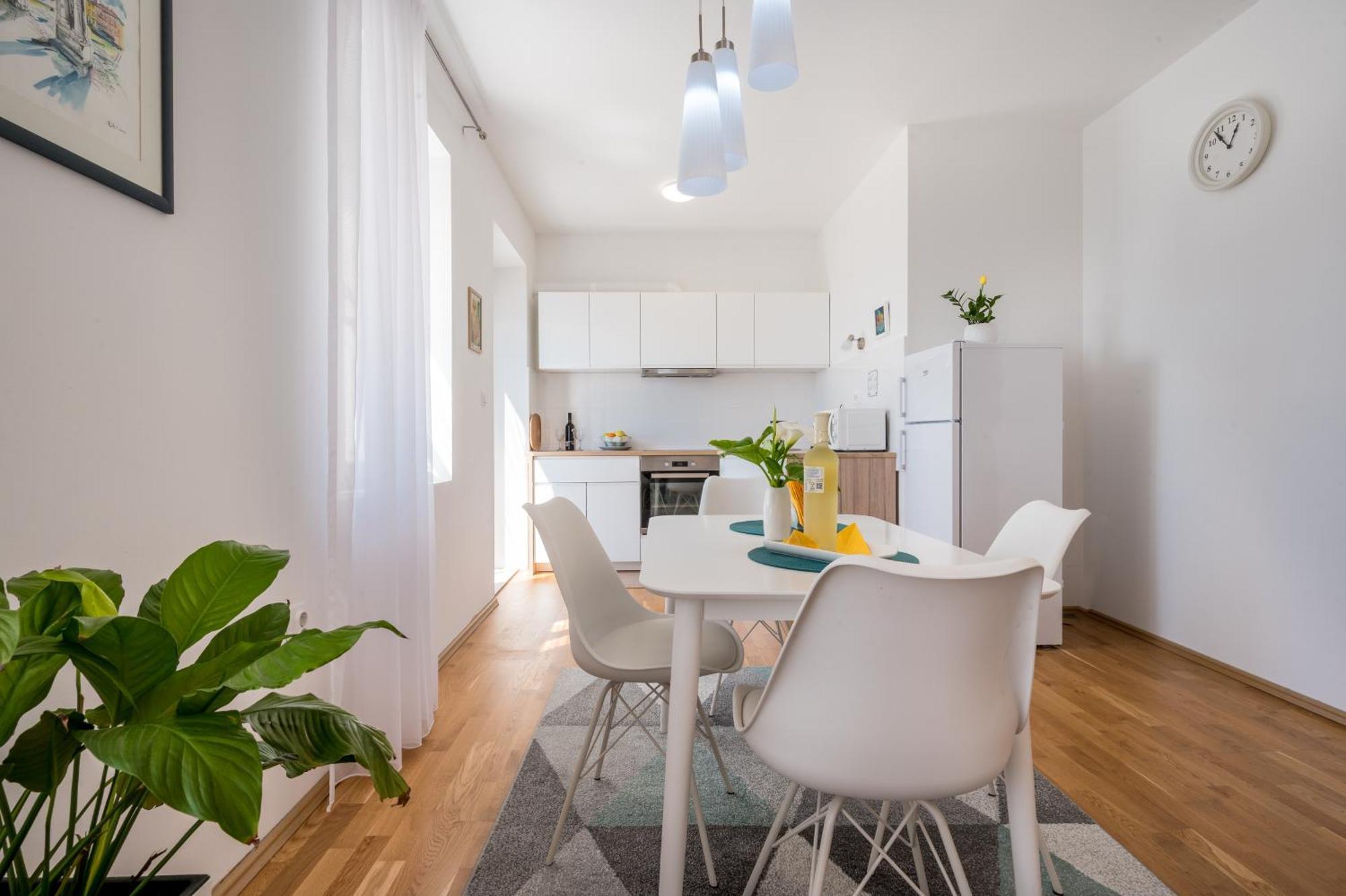 Lana Apartment Tivat